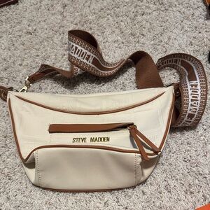 Steve Madden Cream and Brown Crossbody